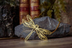 Lade das Bild in den Galerie-Viewer, Golden Dragonfly Necklace