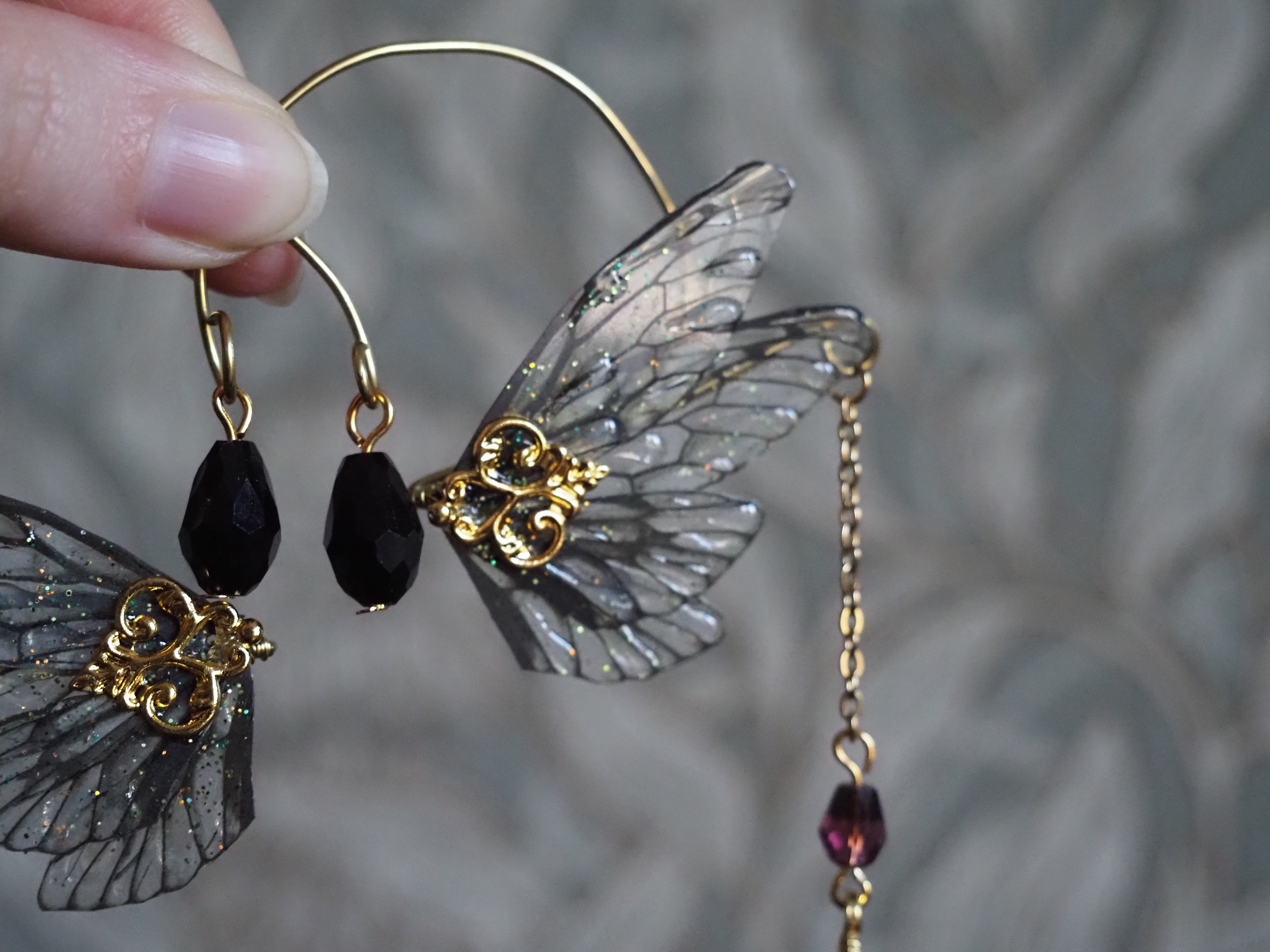 Earlobe Cuffs - black, gold