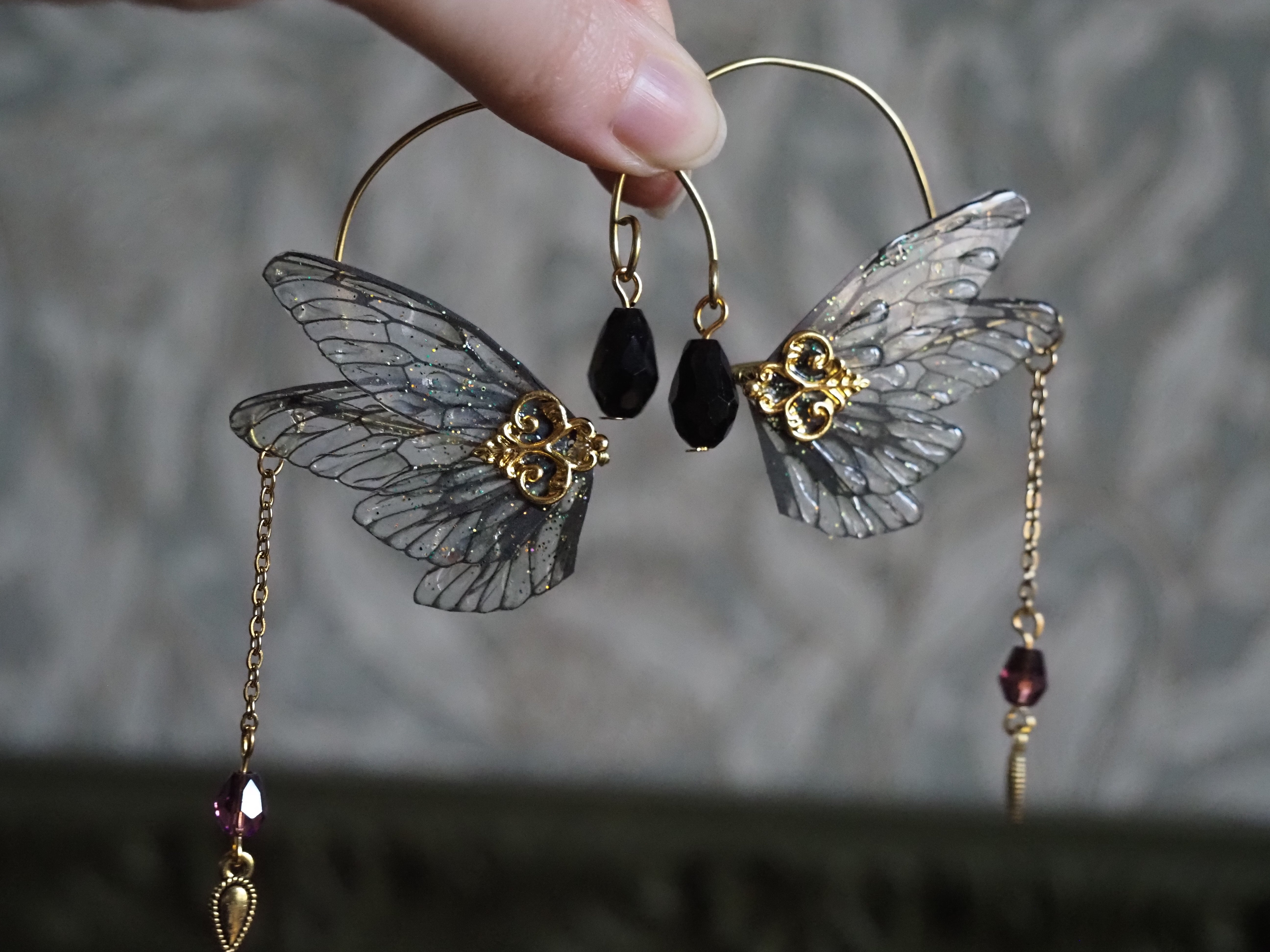 Earlobe Cuffs - black, gold