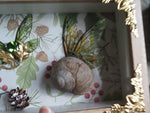 Lade das Bild in den Galerie-Viewer, OOAK Fae Snail Frame
