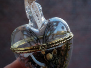 Glass hearted container - black