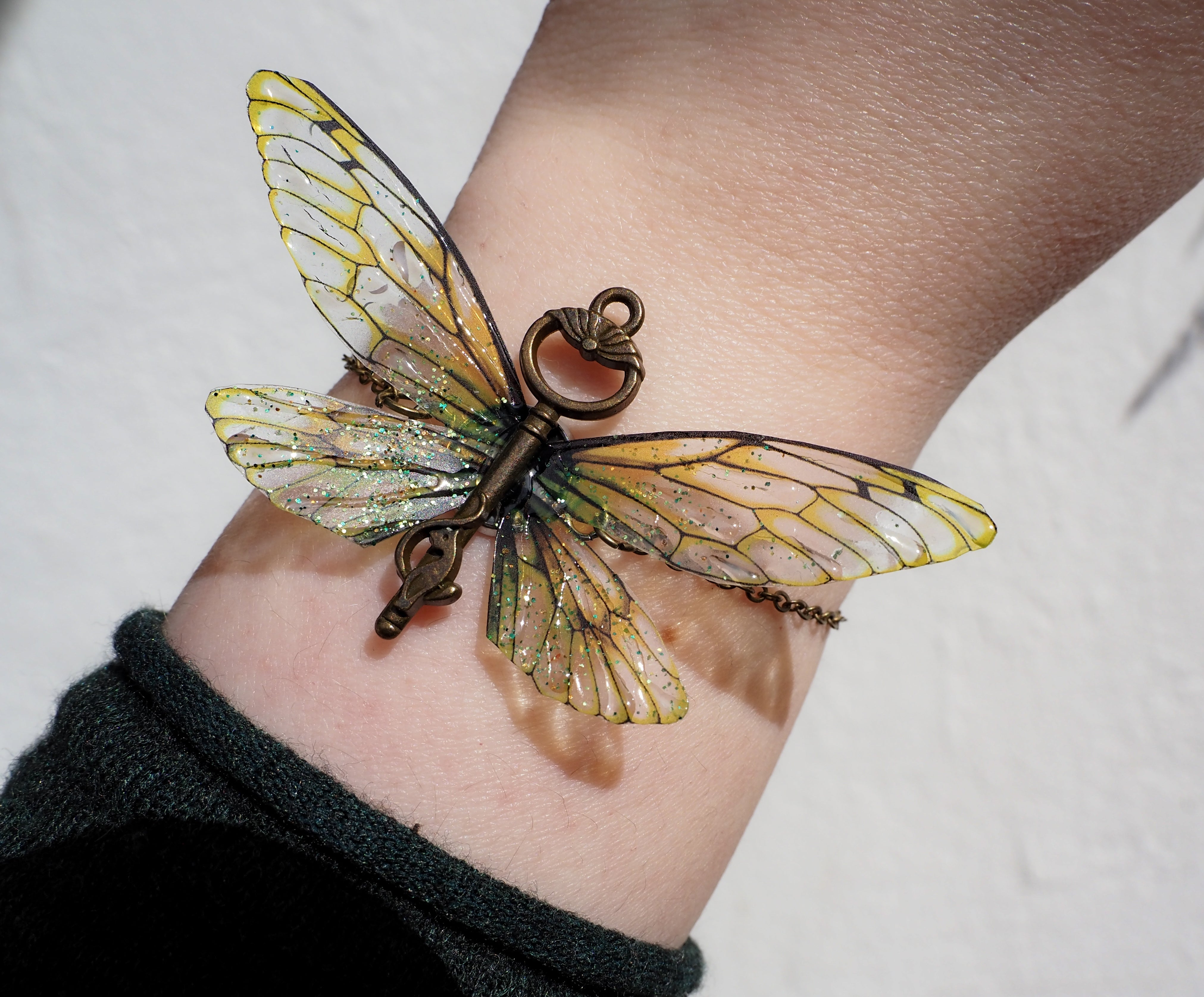 Flying key bracelet - autumn, bronce