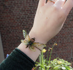 Lade das Bild in den Galerie-Viewer, Flying key bracelet - autumn, bronce
