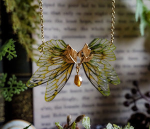 Golden dusk leaf necklace - nature