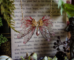 Load image into Gallery viewer, Golden dusk leaf necklace - red
