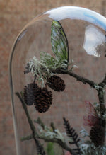 Lade das Bild in den Galerie-Viewer, OOAK Glass Globe - Secret Garden
