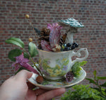 Lade das Bild in den Galerie-Viewer, OOAK Fairy Tea Party Mug
