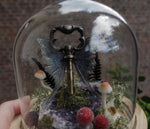 Lade das Bild in den Galerie-Viewer, OOAK Fairy Globe - Luna Moth Key
