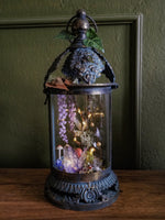 Lade das Bild in den Galerie-Viewer, OOAK Faerie Lantern Wisteria Dream - Lightning function

