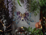 Lade das Bild in den Galerie-Viewer, Leaf Necklace - gold, purple glas
