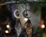 Lade das Bild in den Galerie-Viewer, Earrings - golden moon, black
