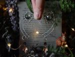 Lade das Bild in den Galerie-Viewer, Elf Ear Cuffs - silver, green, leaf
