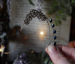 Lade das Bild in den Galerie-Viewer, Elf Ear Cuffs - flower. blue pearls

