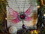 Lade das Bild in den Galerie-Viewer, Whimsical necklace pink
