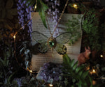 Lade das Bild in den Galerie-Viewer, Pixie Necklace butterfly green, gold
