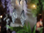 Lade das Bild in den Galerie-Viewer, Moon Earrings black, silver
