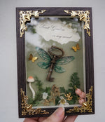 Lade das Bild in den Galerie-Viewer, OOAK Secret Garden Frame 4
