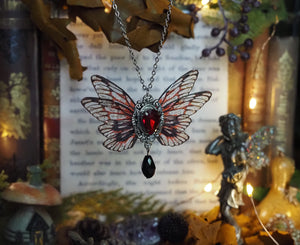 Pixie necklace bloody double winged