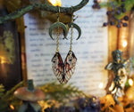 Lade das Bild in den Galerie-Viewer, Moon Faerie Earrings bloody ghosts
