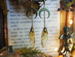 Lade das Bild in den Galerie-Viewer, Moon Faerie Earrings natur mushroom
