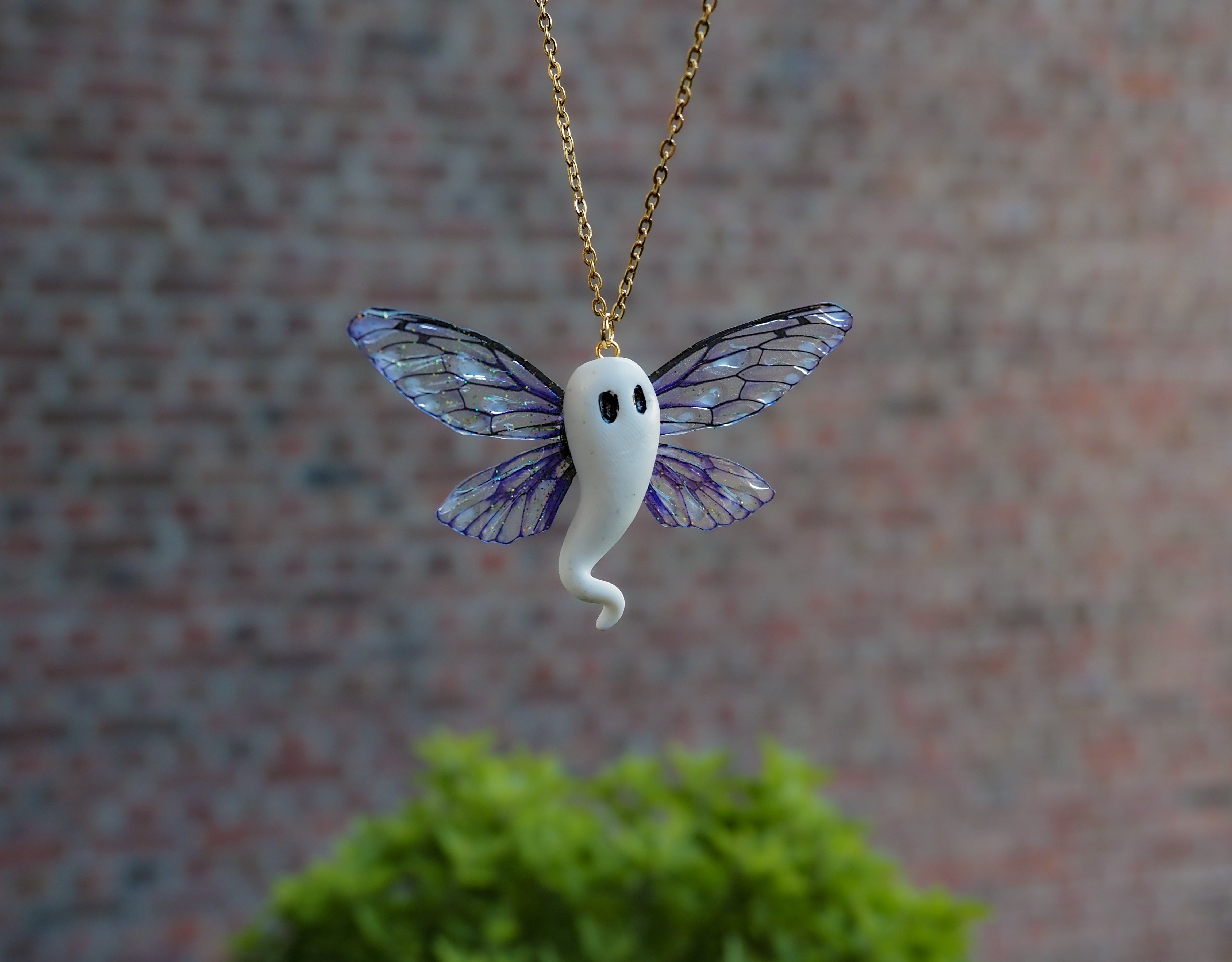 Ghost necklace - purple