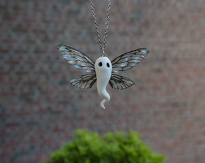 Ghost necklace - black