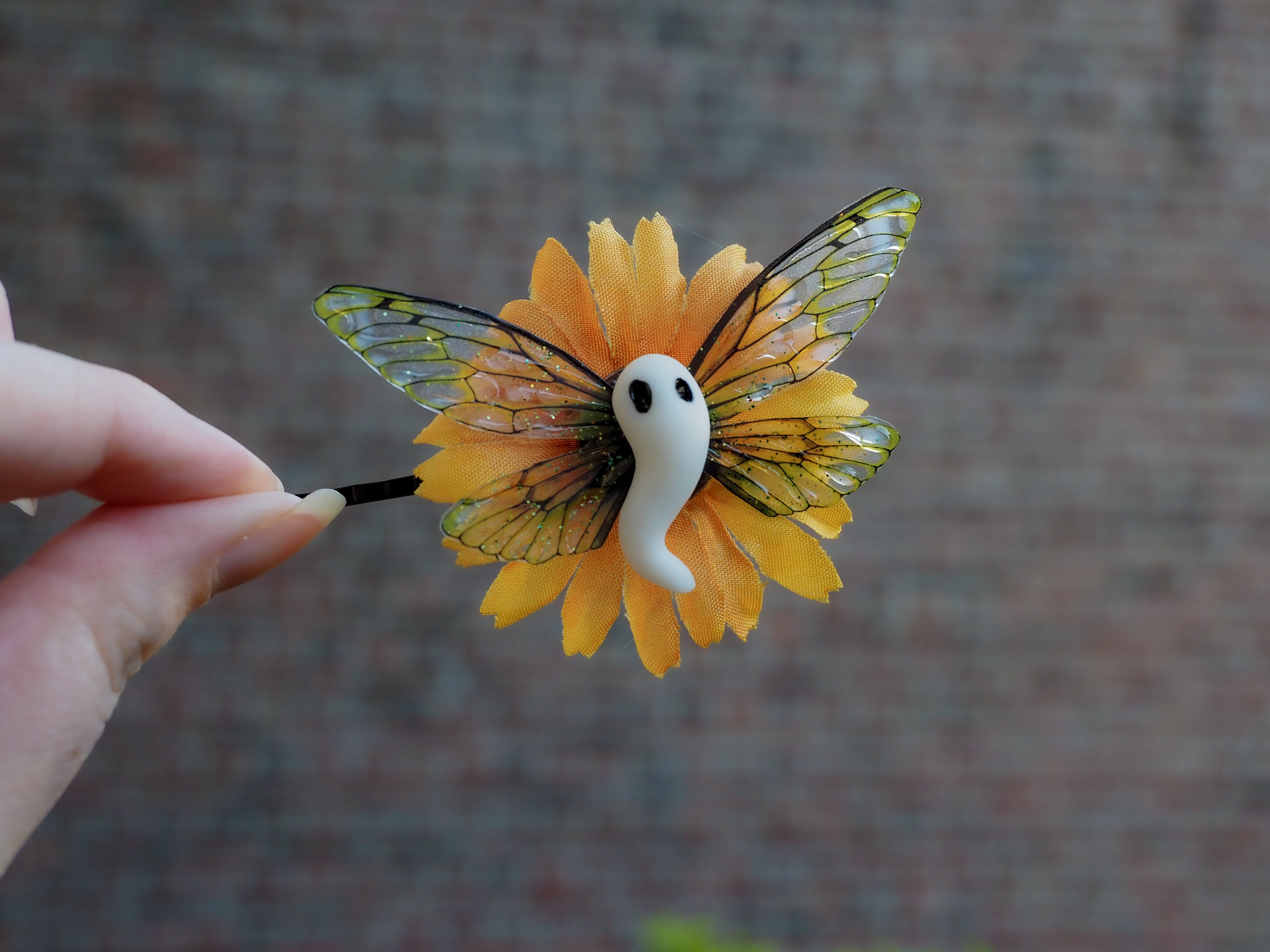 Ghosty Hairpin - sunflower