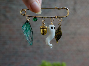 Ghosty Pin - Acorn Forest