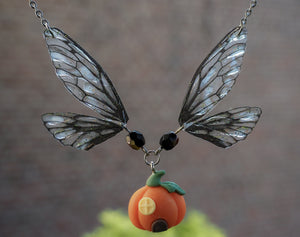 Pumpkin House necklace - black