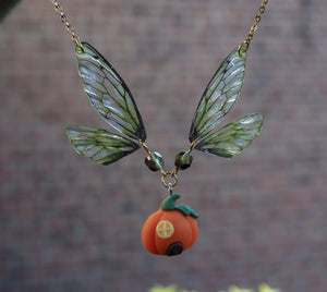Pumpkin House Necklace - green