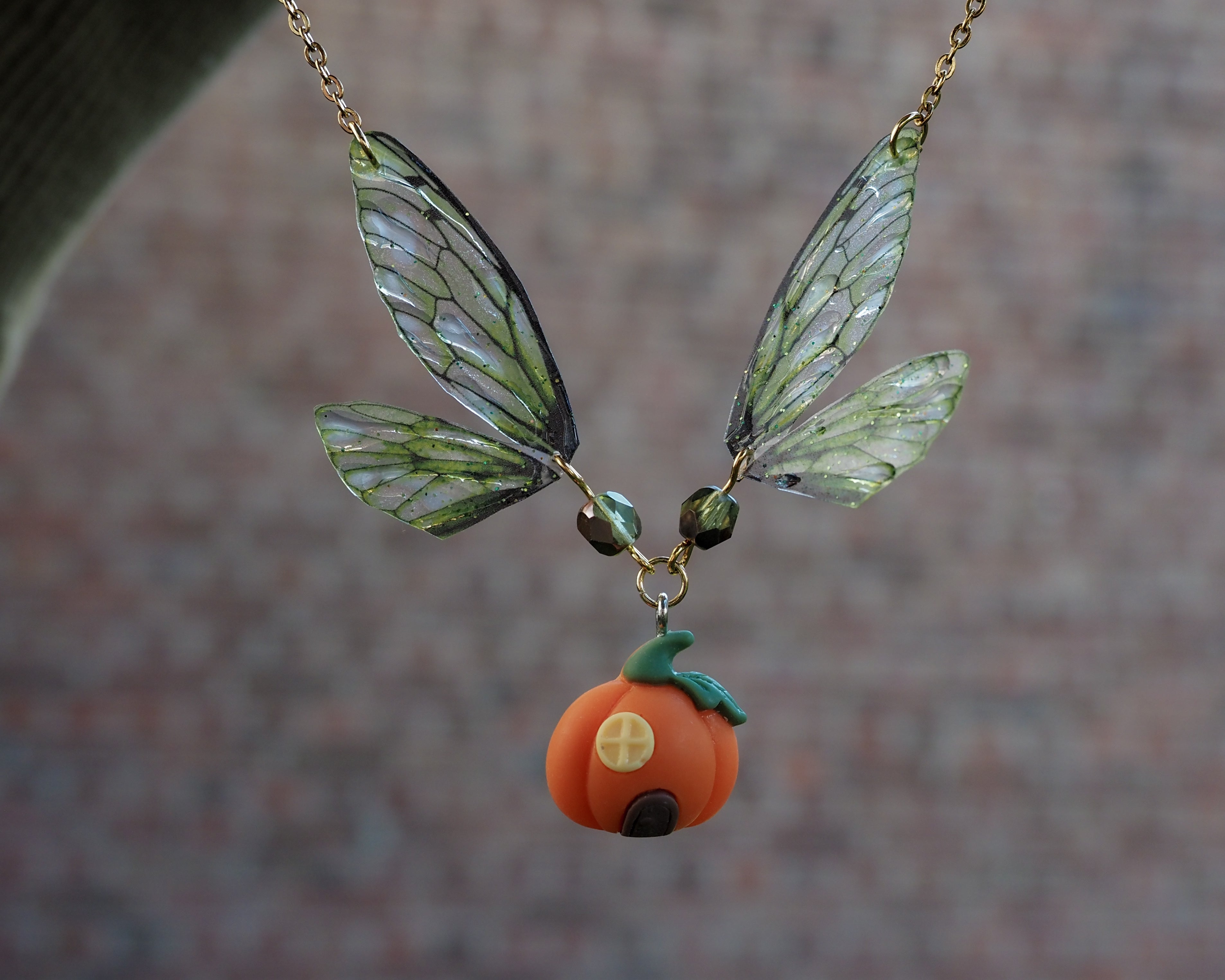 Pumpkin House Necklace - green