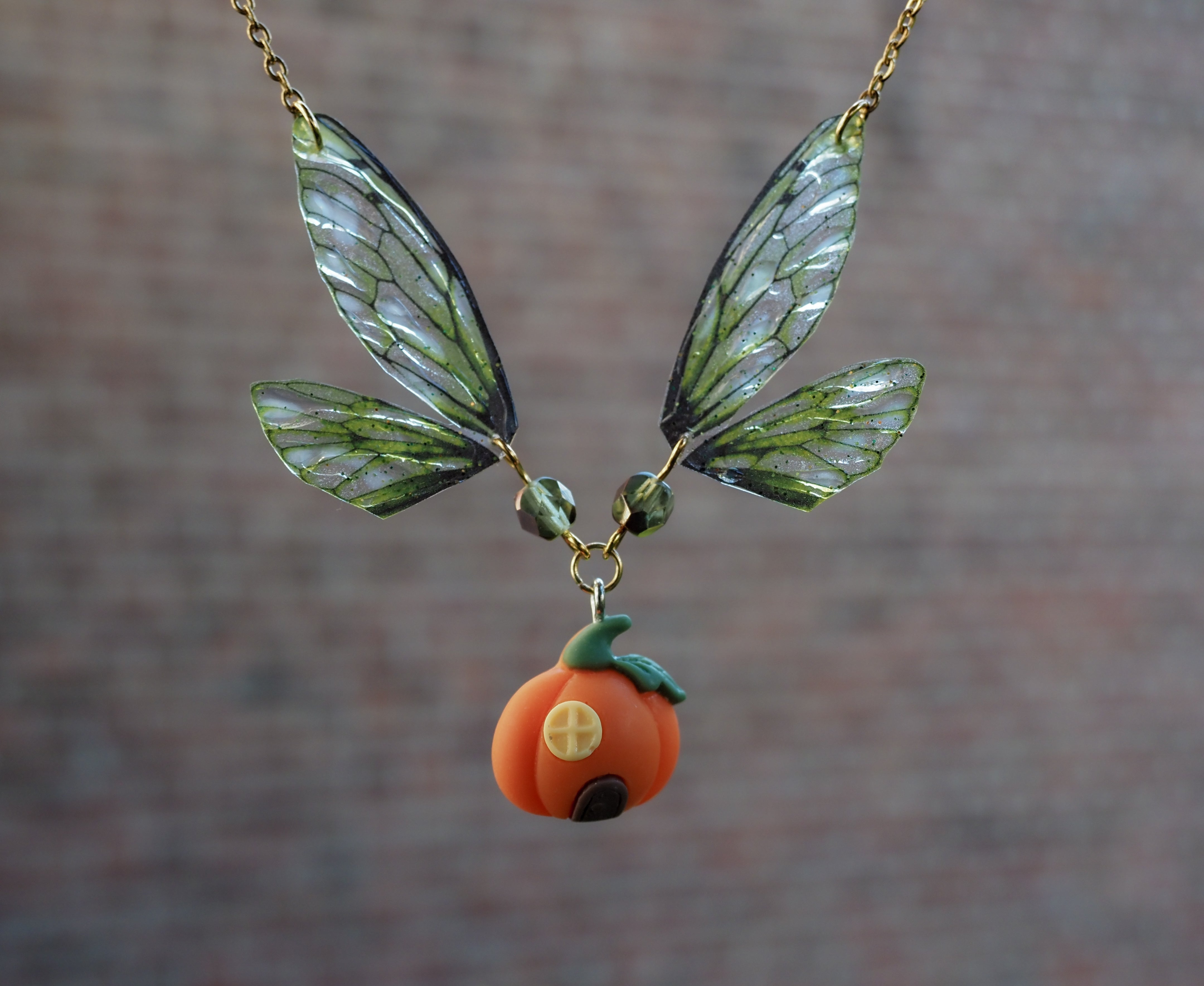 Pumpkin House Necklace - green