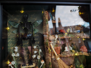 OOAK Mummified Faerie Lightning Frame XL
