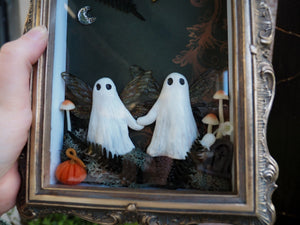 OOAK Ghosties on Graveyard