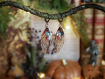 Lade das Bild in den Galerie-Viewer, Earrings Leaf - silver, red
