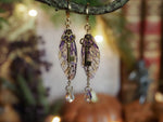 Lade das Bild in den Galerie-Viewer, Earrings Swarovski - gold, key, purple
