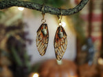 Lade das Bild in den Galerie-Viewer, Earrings Acorn - pumpkin patch, gold
