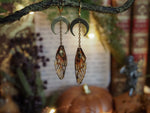 Lade das Bild in den Galerie-Viewer, Earrings Moon - pumpkin patch, gold
