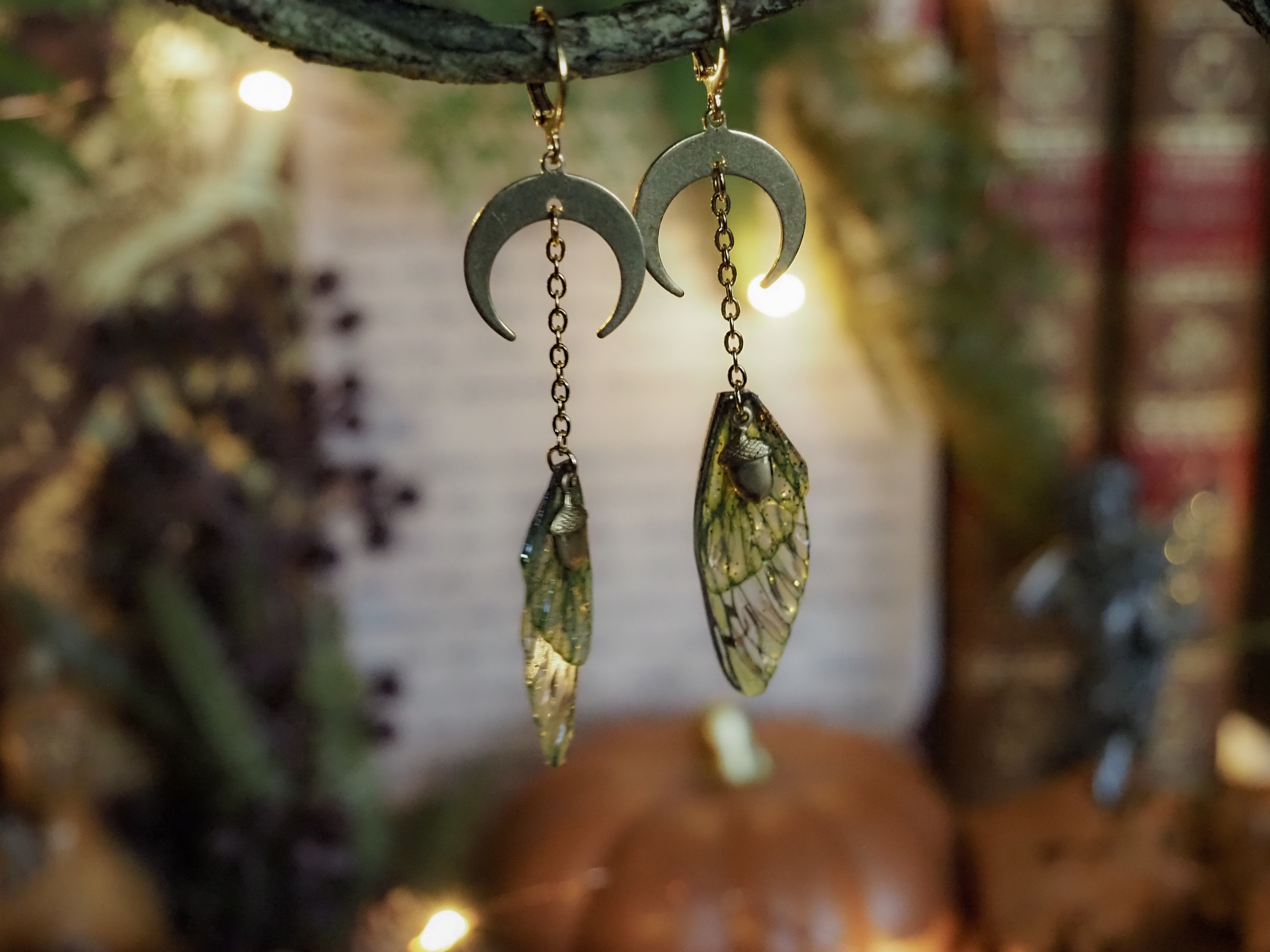 Earrings Moon - gold, moss green