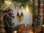 Lade das Bild in den Galerie-Viewer, Earrings Moon - gold, nature
