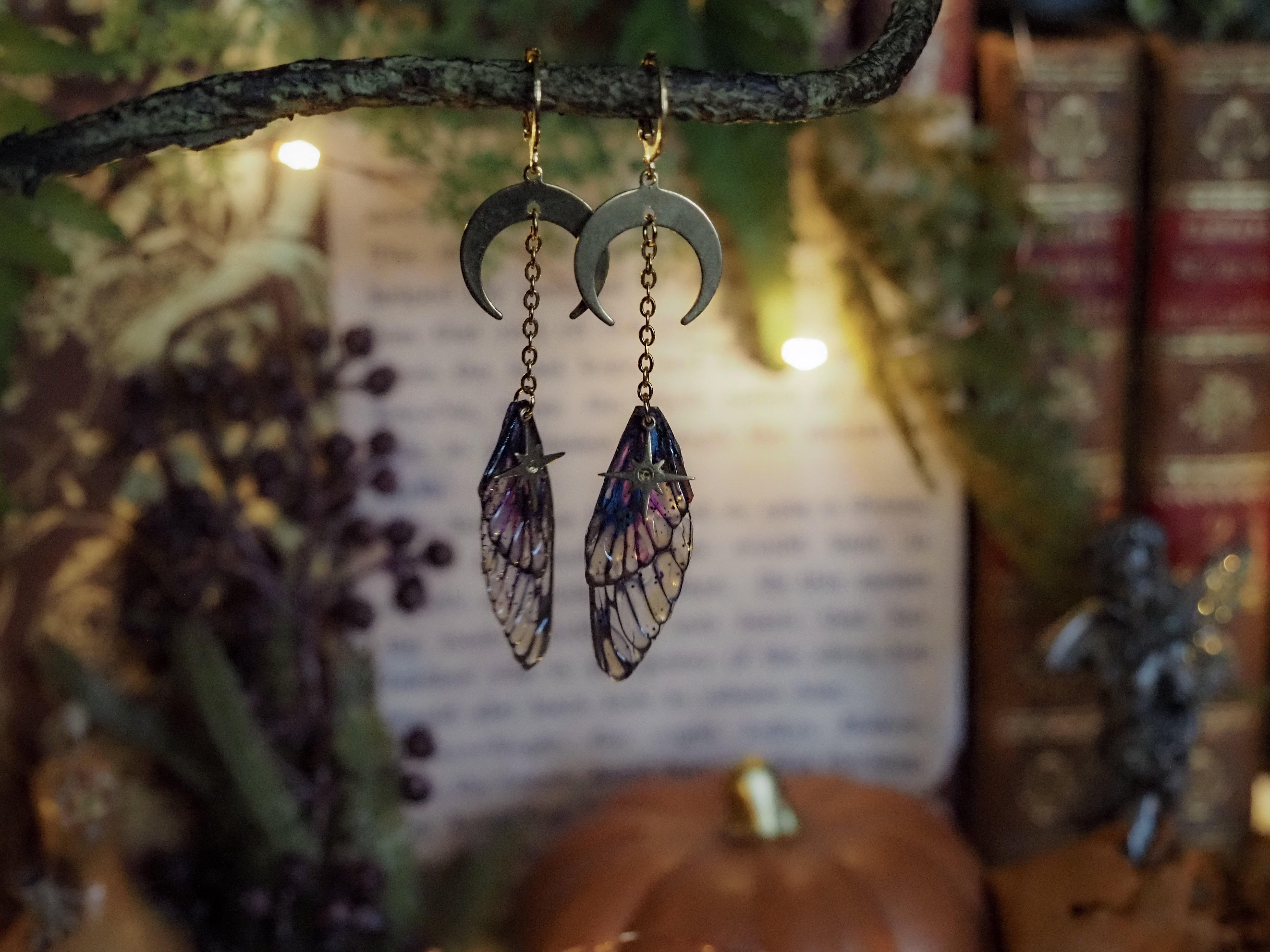 Earrings Moon - gold, spooky