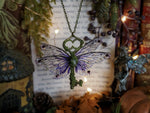 Lade das Bild in den Galerie-Viewer, OOAK Flying Key - purple magic
