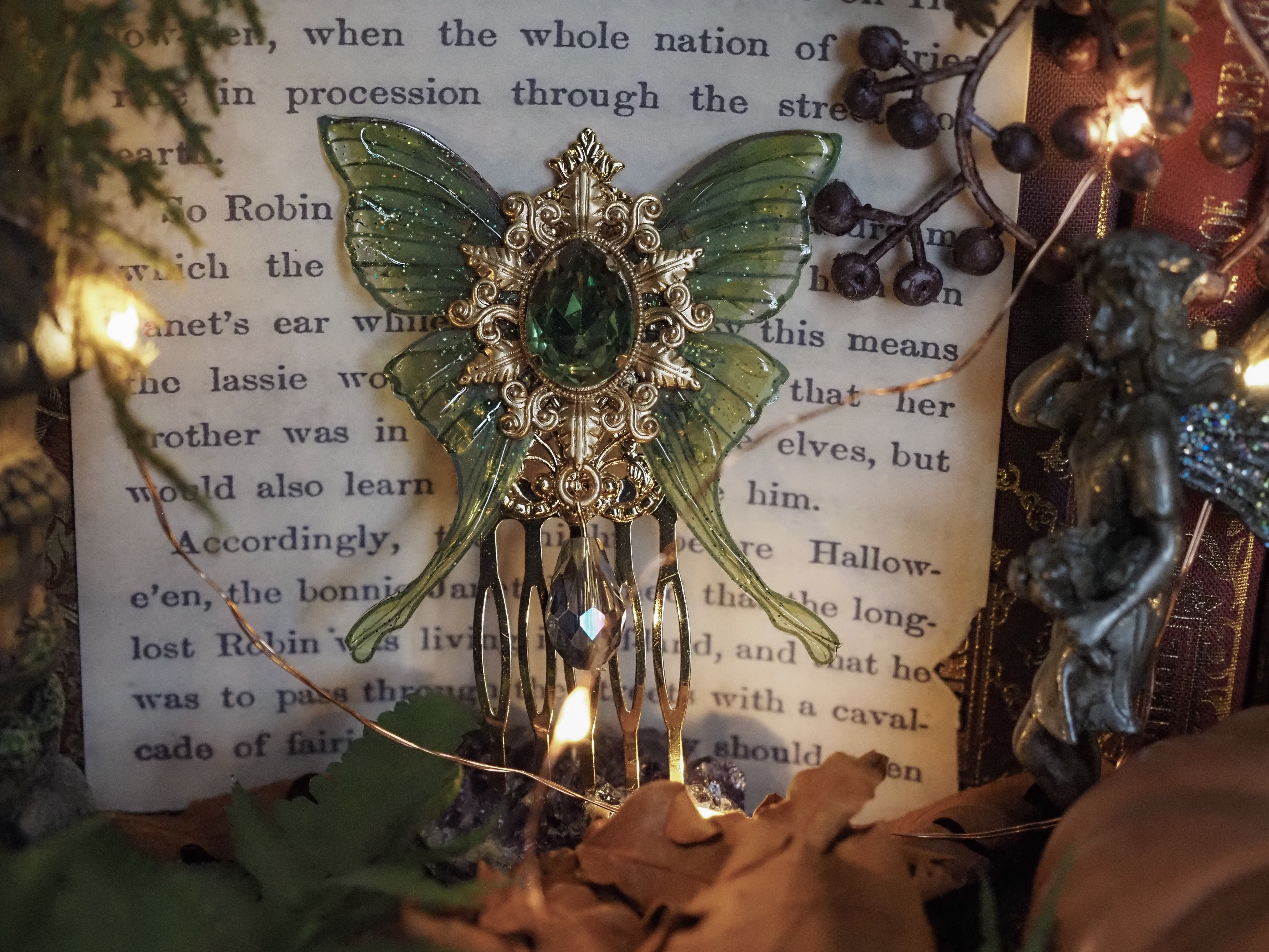 Haircomb Luna Moth green