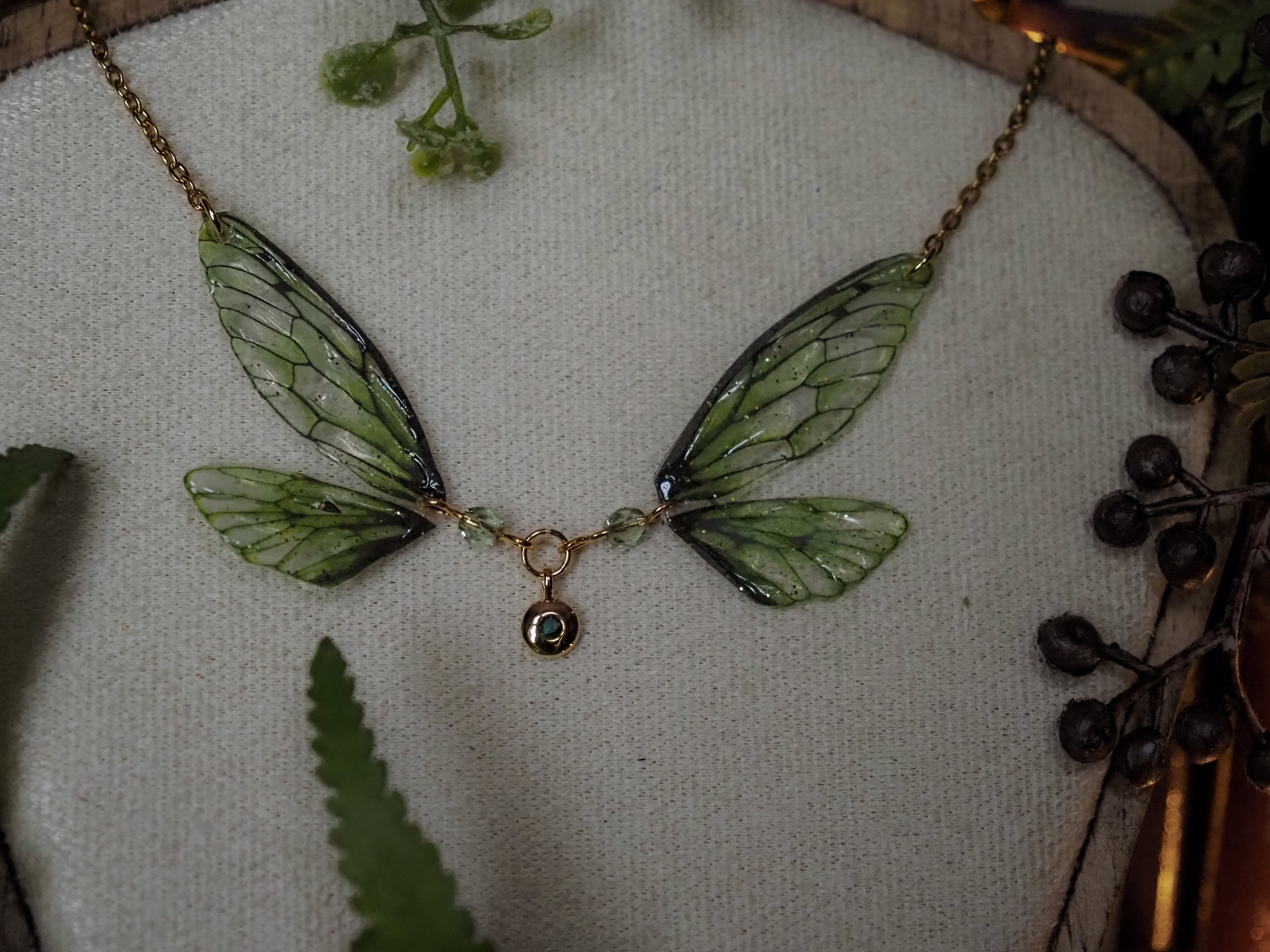 Enchanted necklace - green, gold