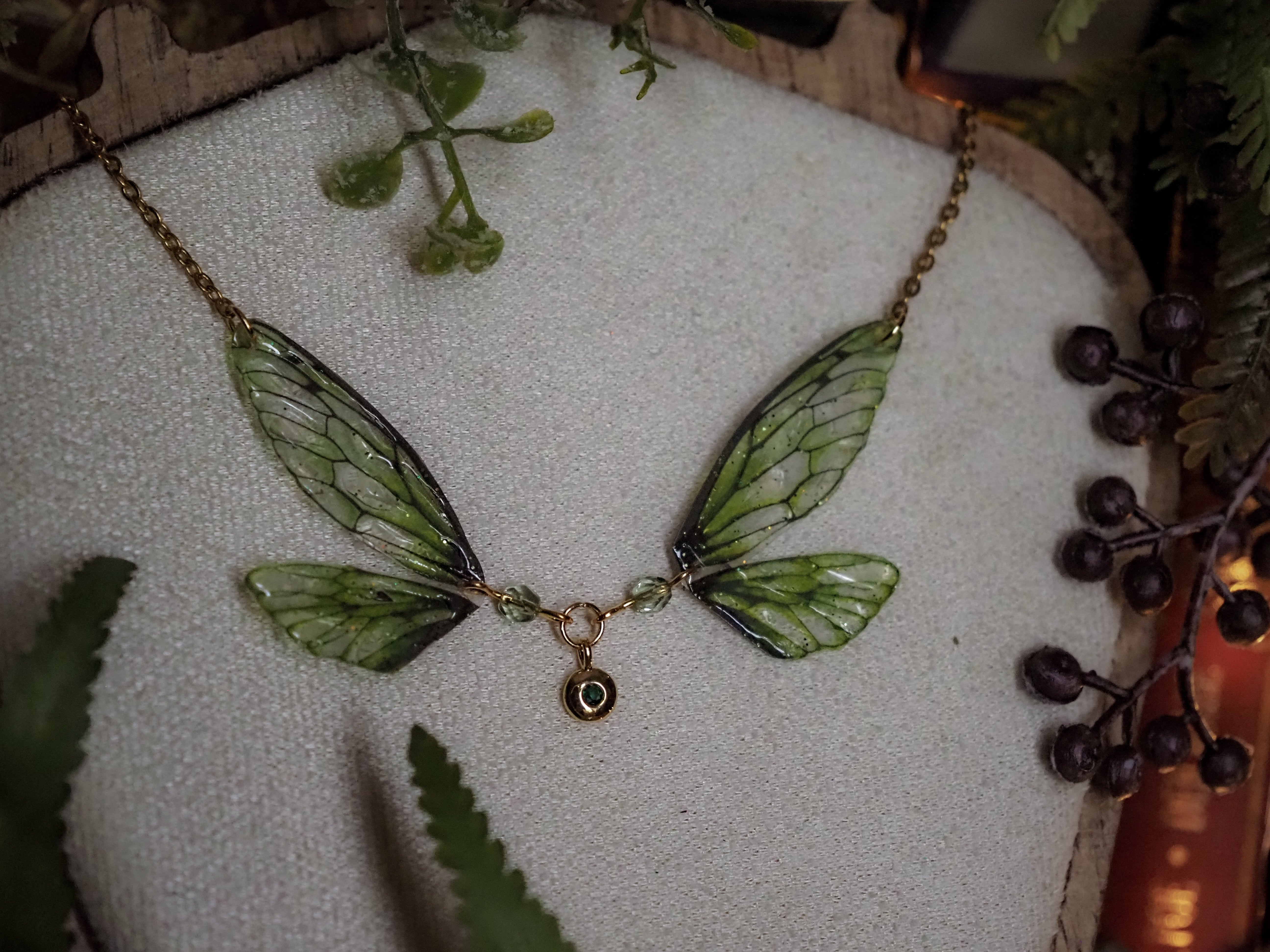 Enchanted necklace - green, gold
