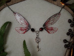 Lade das Bild in den Galerie-Viewer, Enchanted Necklace - red, key
