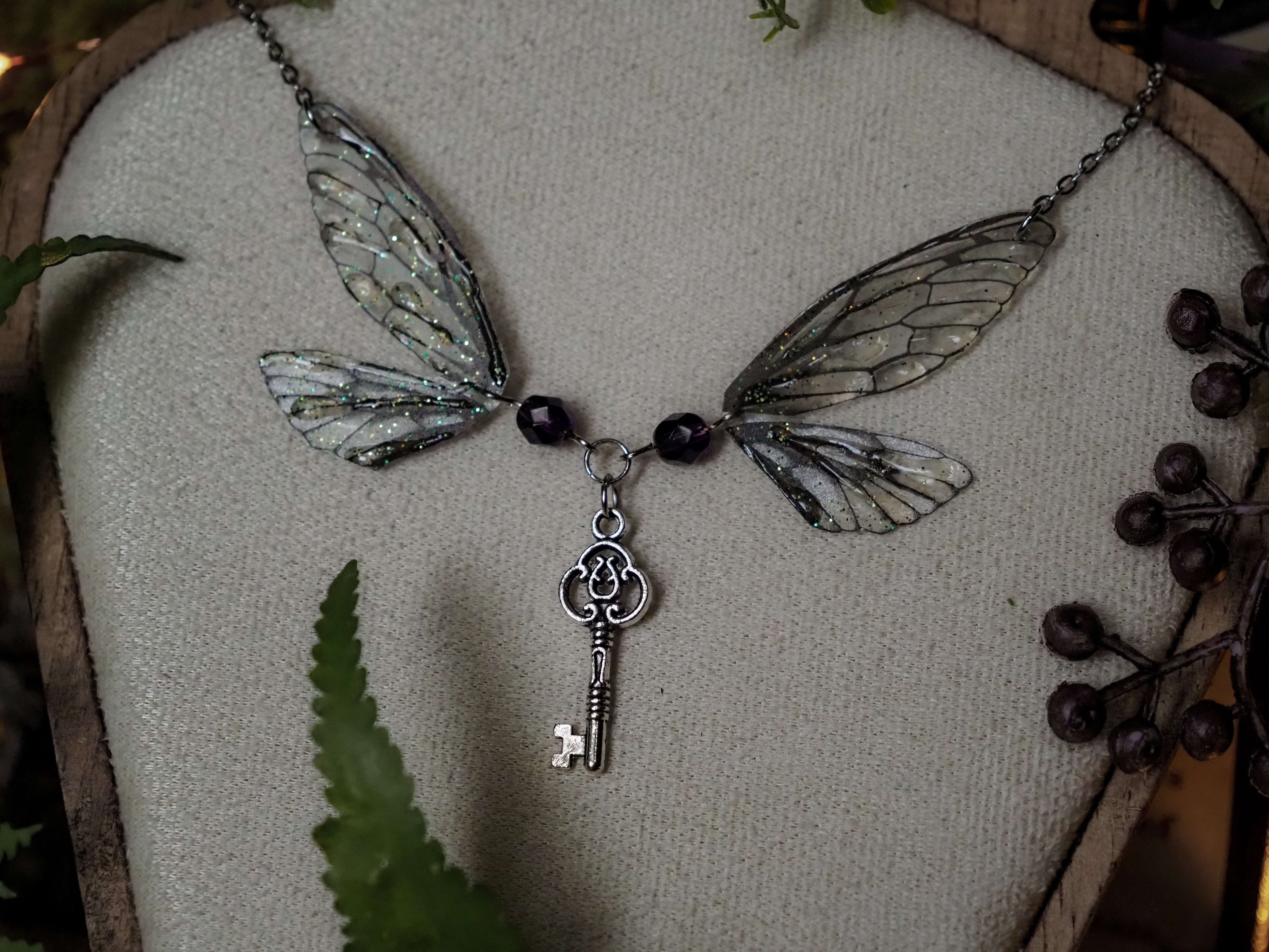 Enchanted Necklace - black, key