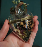 Load image into Gallery viewer, OOAK Glass hearted container - nature
