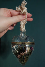 Load image into Gallery viewer, OOAK Glass hearted container - purple glass
