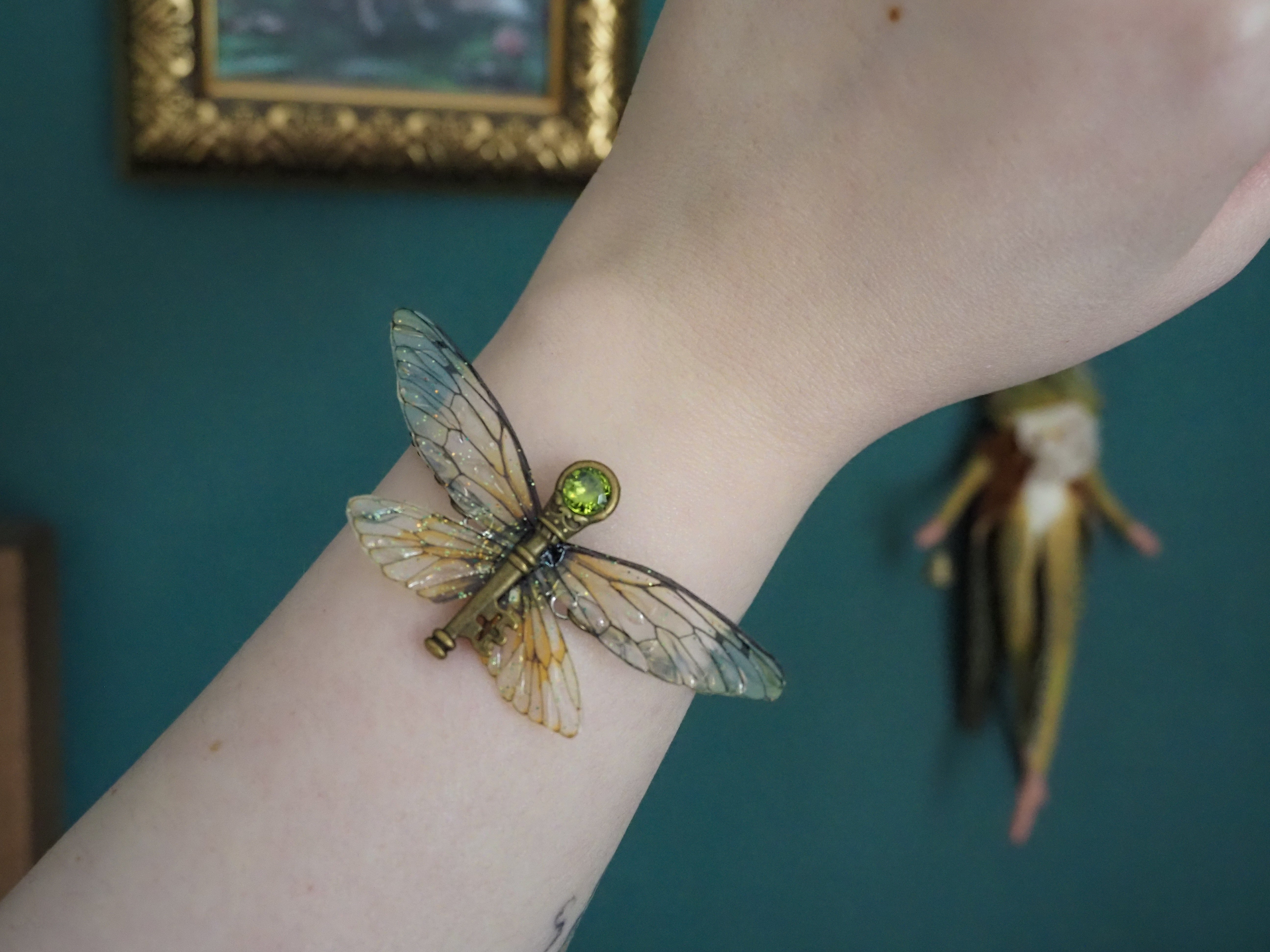 Flying Key Bracelet - nature, pearls